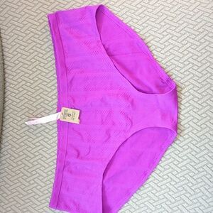 VICTORIA SECRETS Hipster Panties NWT